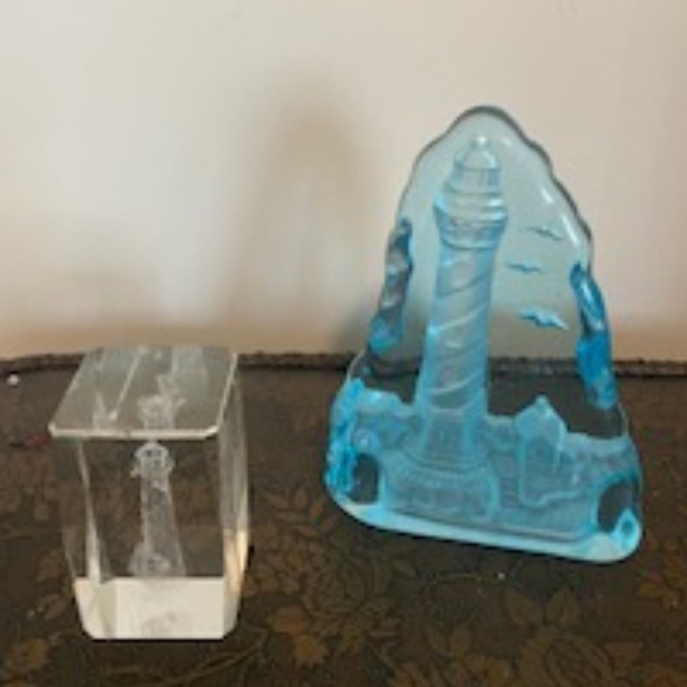 Lighthouse paper weight